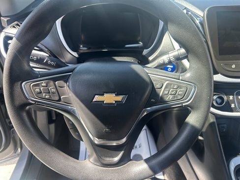Used 2018 Chevrolet Volt LT image 17
