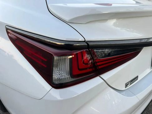 Used 2019 Lexus ES 350 F Sport w/ Accessory Package 2 FWD image 38