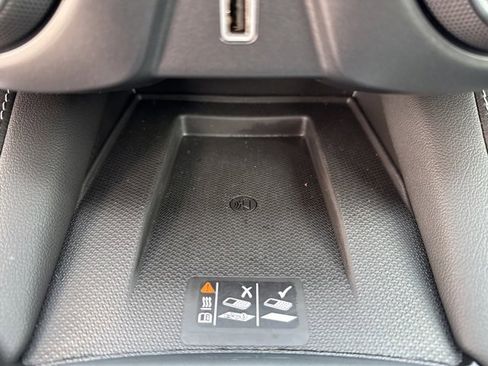 Certified 2024 Chevrolet Blazer LT w/ Convenience Package image 24