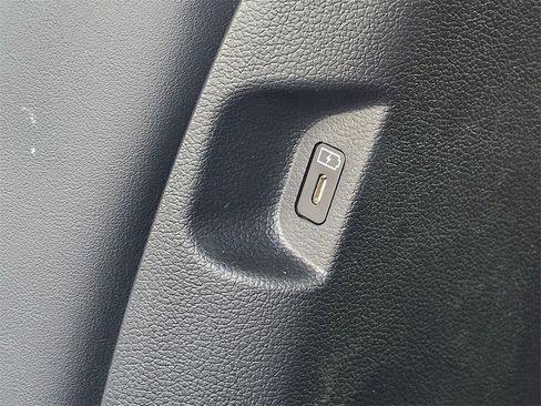 Certified 2025 Hyundai Palisade Calligraphy image 19