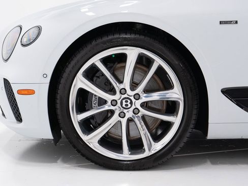Used 2024 Bentley Continental GT AWD/4WD image 38