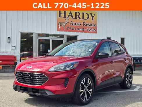 Used 2022 Ford Escape SE w/ SE Sport Appearance Package image 1