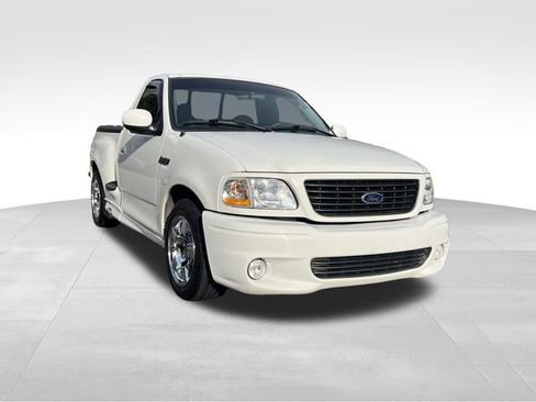 Used 2001 Ford F150 Lightning image 7