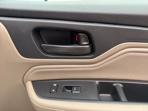 Used 2020 Honda Odyssey Touring image 30
