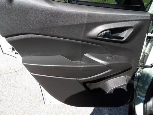 Used 2025 Chevrolet Trax ACTIV w/ Driver Confidence Package FWD image 30