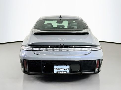 Used 2024 Hyundai Ioniq 6 SE RWD image 6