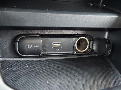 Used 2021 Kia Soul LX FWD image 23