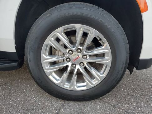 Used 2024 GMC Yukon SLT RWD image 5