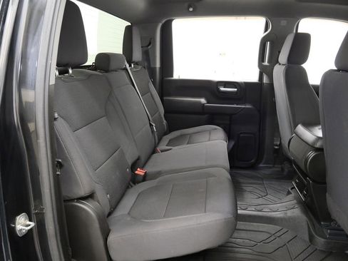 Used 2021 Chevrolet Silverado 2500 Custom w/ Custom Value Package image 18