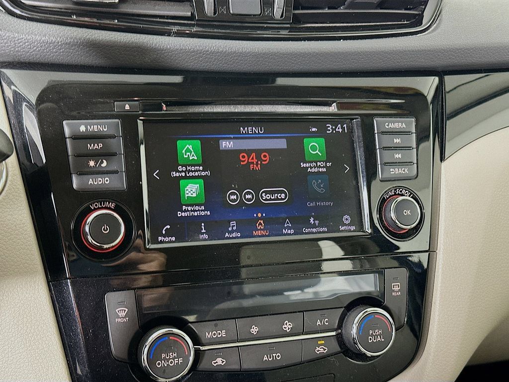 Certified 2021 Nissan Rogue Sport SL FWD image 22