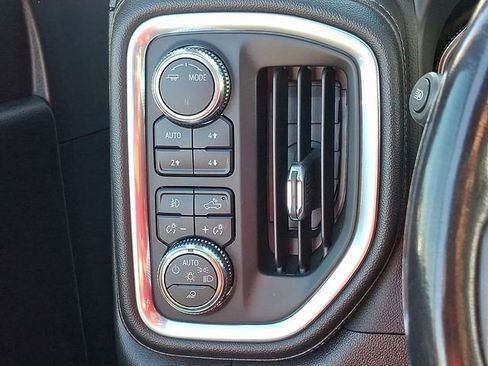 Used 2022 GMC Sierra 2500 Denali AWD/4WD image 44