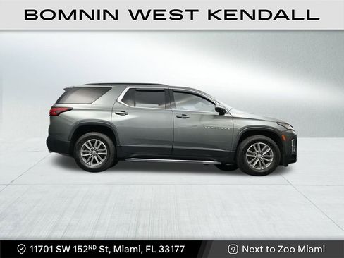 Used 2022 Chevrolet Traverse LT image 24