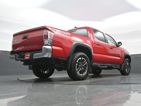 Used 2023 Toyota Tacoma TRD Off-Road w/ Black Out Package (TMS) AWD/4WD image 31