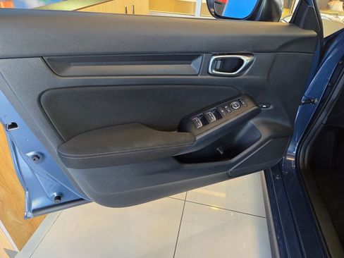 Certified 2025 Honda Civic Sport image 9
