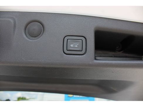 Used 2024 Chevrolet Equinox RS image 27