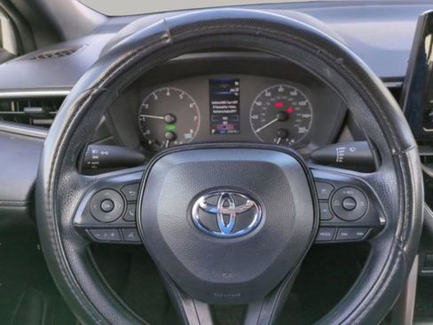 Used 2024 Toyota Corolla Cross AWD Hybrid image 27