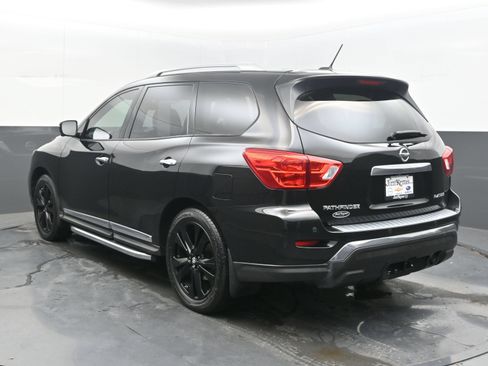 Used 2017 Nissan Pathfinder Platinum w/ Midnight Edition Package FWD image 6
