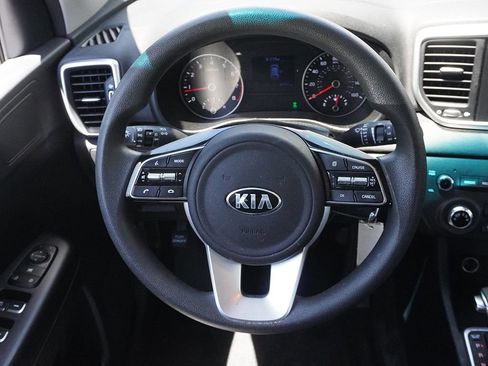 Used 2022 Kia Sportage LX AWD/4WD image 35