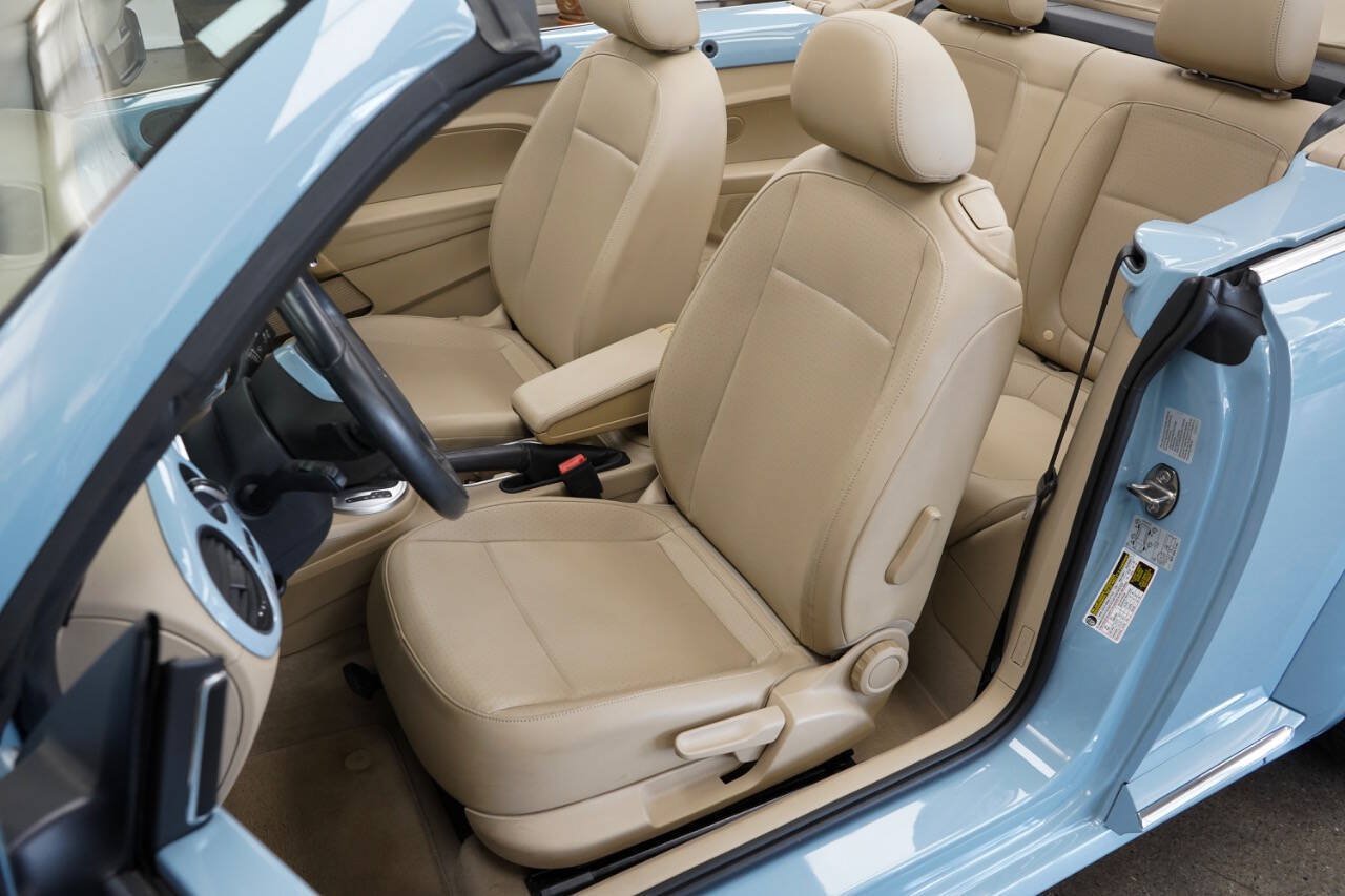 Used 2015 Volkswagen Beetle TDI FWD image 70
