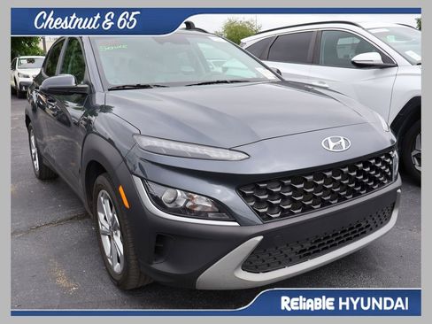 Used 2022 Hyundai Kona SEL FWD image 1