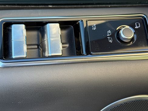 Used 2019 Land Rover Range Rover Sport Supercharged image 11