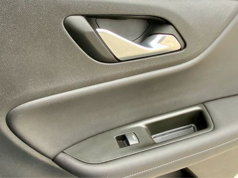 Used 2022 Chevrolet Blazer LT image 55