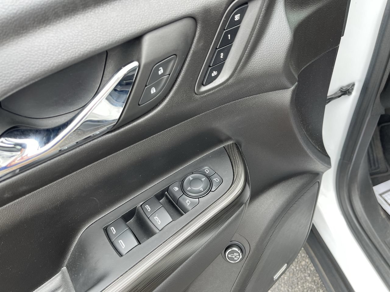 Certified 2023 GMC Acadia SLT w/ Technology Package FWD image 23