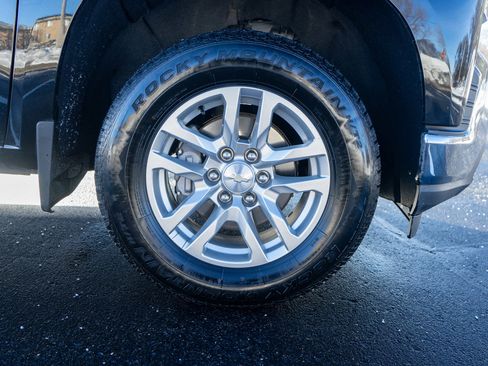 Used 2019 Chevrolet Silverado 1500 LT w/ All-Star Edition image 10