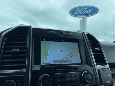 Used 2019 Ford F150 XLT w/ Equipment Group 302A Luxury AWD/4WD image 23