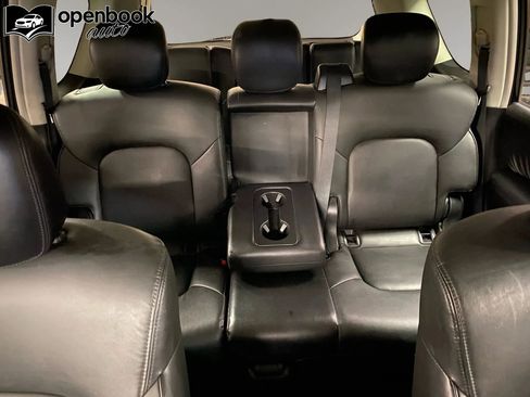 Used 2021 Nissan Armada SV image 14