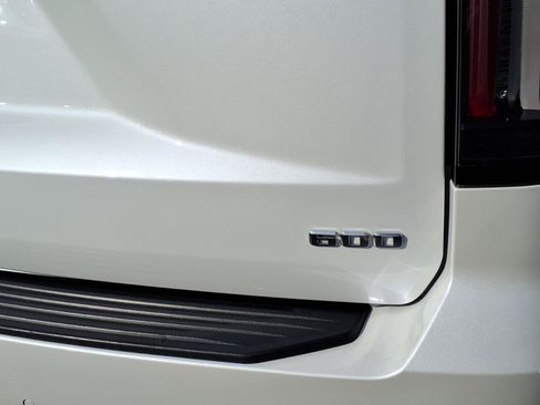 Certified 2024 Cadillac Escalade Premium Luxury w/ Performance Package AWD/4WD image 9