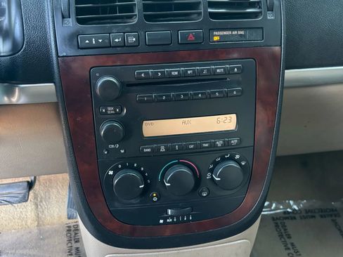 Used 2005 Chevrolet Uplander LT image 17