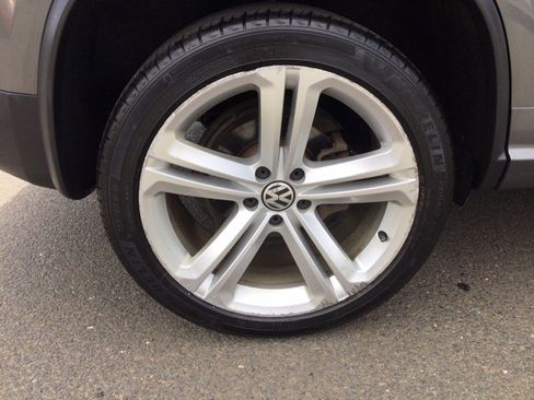 Used 2014 Volkswagen Tiguan SEL AWD/4WD image 47