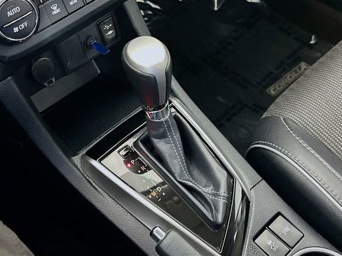 Used 2016 Toyota Corolla S image 19