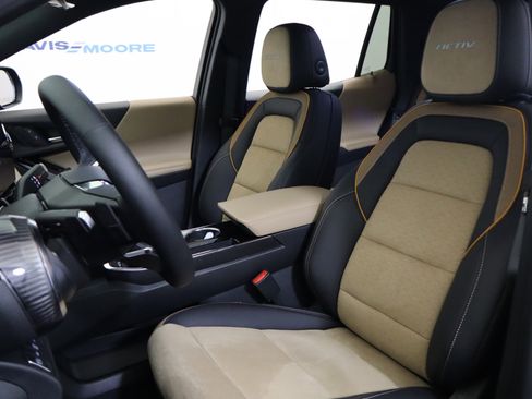 New 2026 Chevrolet Equinox ACTIV w/ Convenience Package III image 22