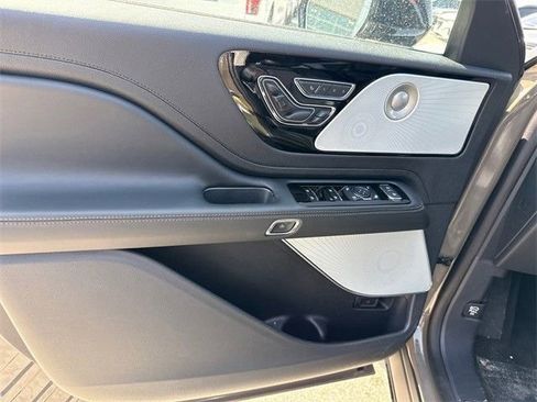 New 2025 Lincoln Aviator Reserve w/ Equipment Group 201A image 11
