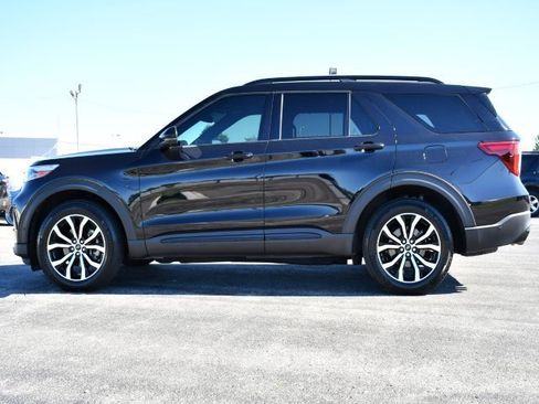 Used 2020 Ford Explorer ST w/ Premium Technology Package image 4
