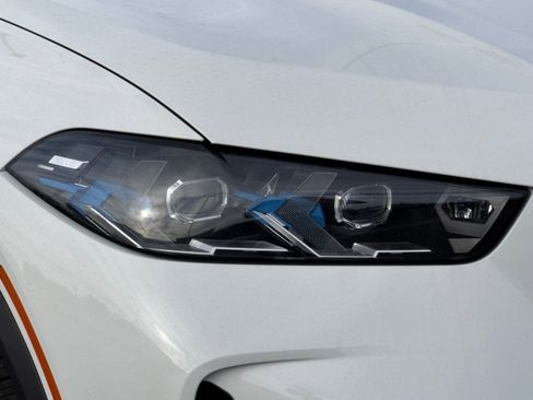 New 2026 BMW X5 xDrive50e AWD/4WD image 10