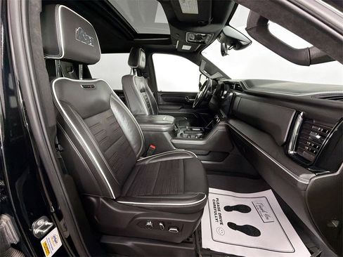 Used 2024 GMC Sierra 2500 AT4X w/ AT4X AEV Edition image 31