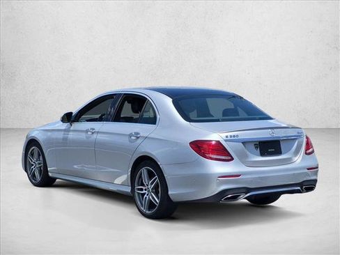 Used 2020 Mercedes-Benz E 350 4MATIC Sedan image 8