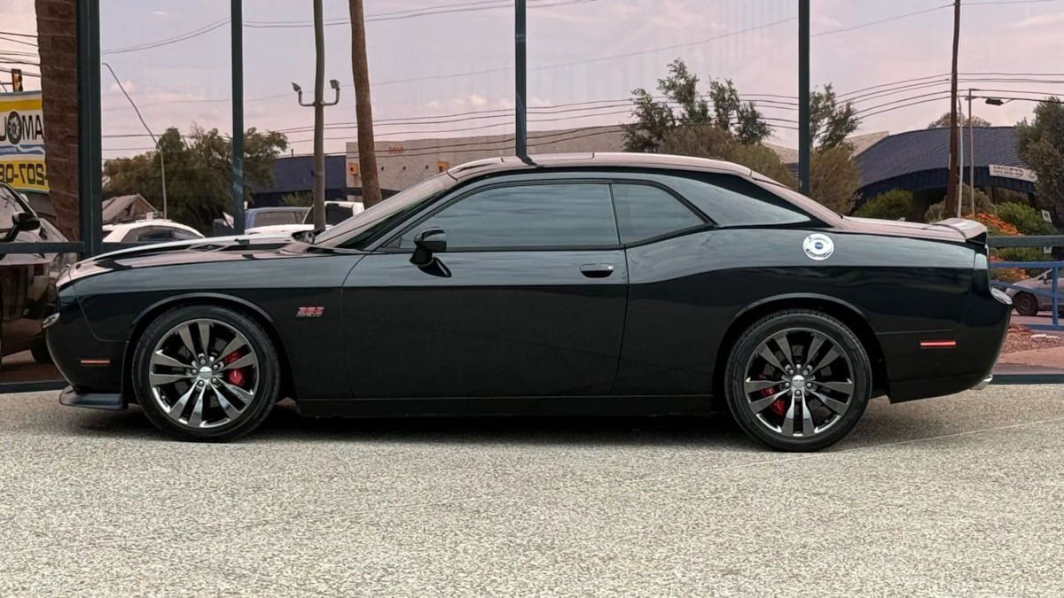 Used 2013 Dodge Challenger SRT8 w/ Harman Kardon Audio Group RWD image 4