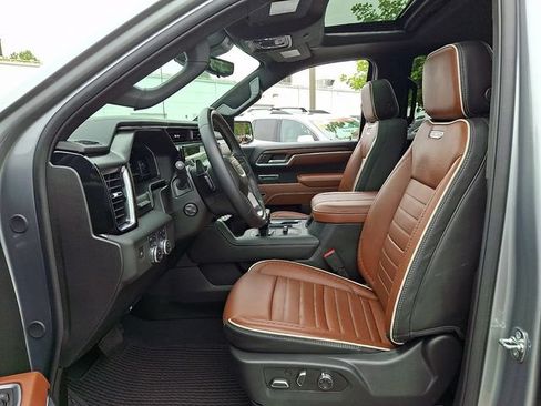 Used 2025 GMC Sierra 1500 Denali Ultimate AWD/4WD image 13