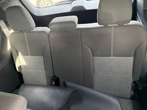 Used 2025 GMC Acadia Elevation image 29