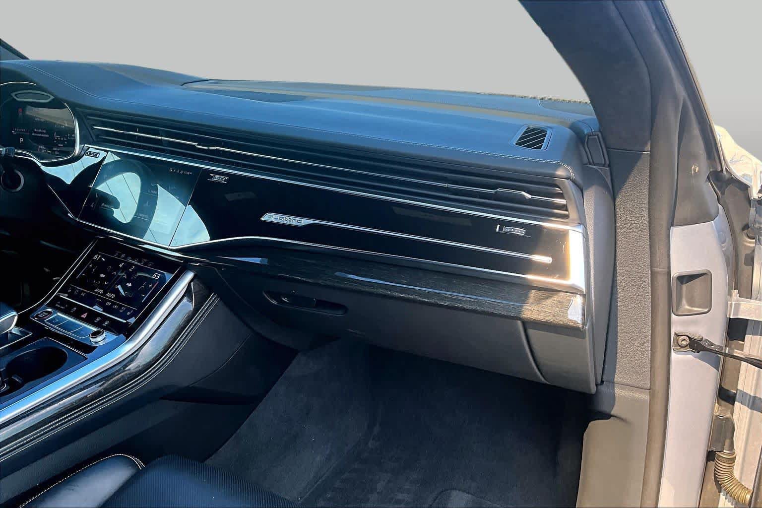 Used 2022 Audi SQ8 Prestige AWD/4WD image 17