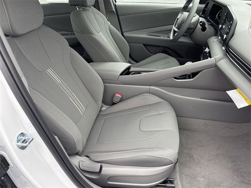 New 2026 Hyundai Elantra Blue image 13