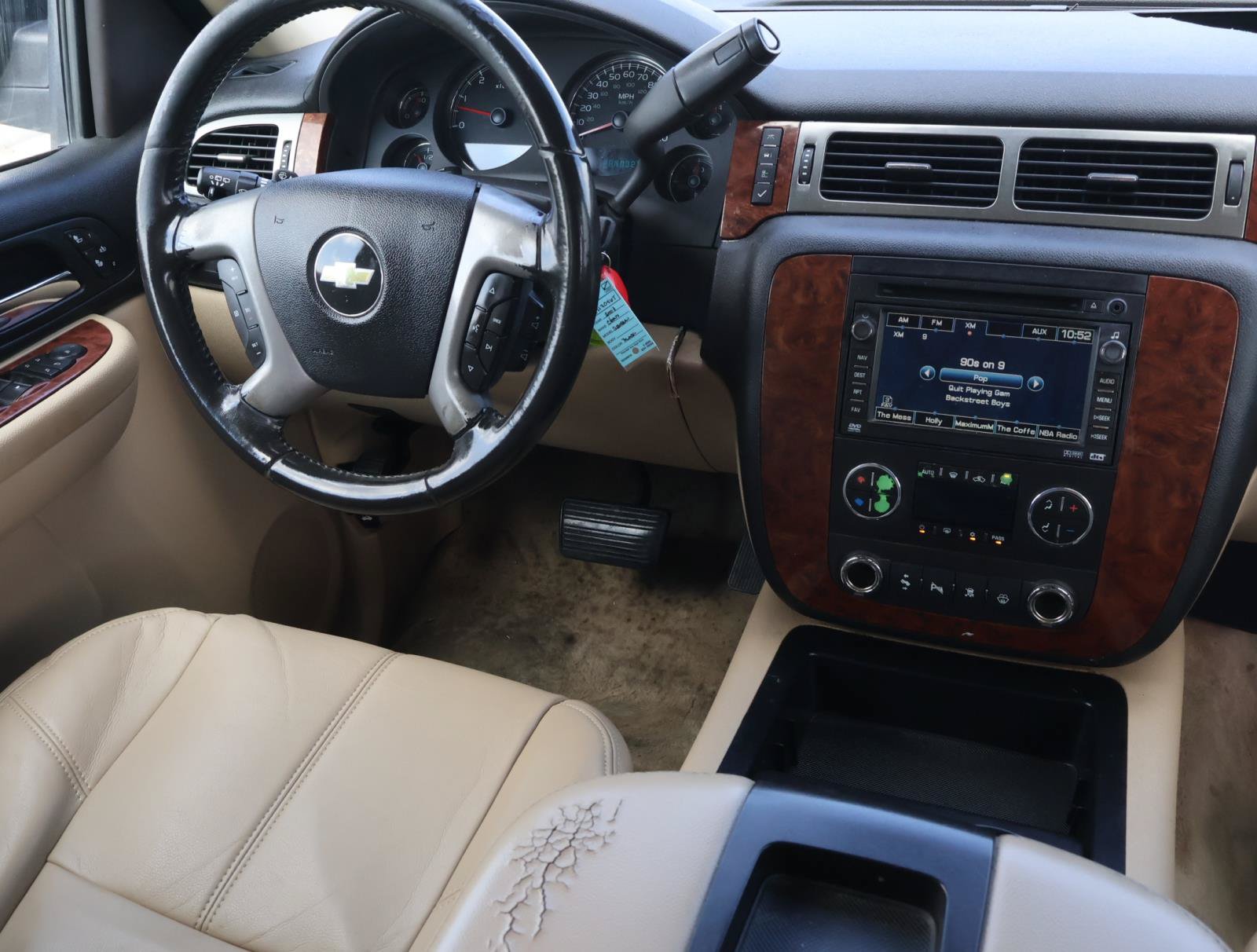 Used 2007 Chevrolet Suburban LTZ w/ LTZ Preferred Equipment Group RWD image 9