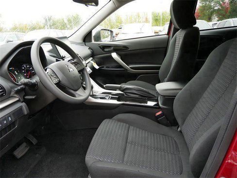 New 2026 Mitsubishi Eclipse Cross LE image 4