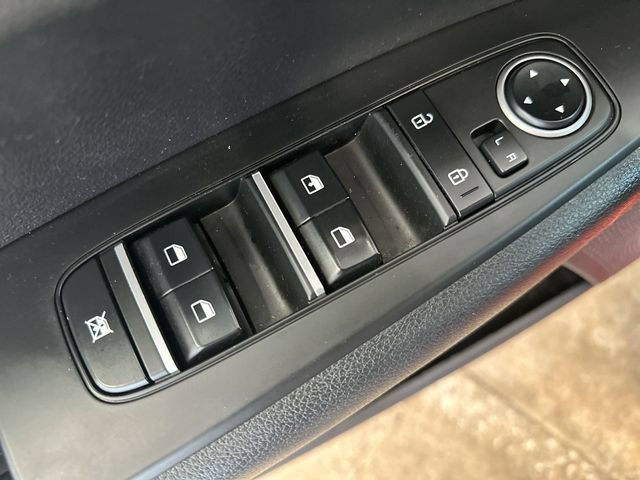 Certified 2023 Kia Forte LXS w/ LXS Technology Package FWD image 17