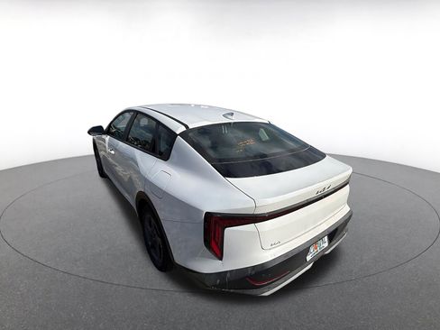 Used 2025 Kia K4 LXS image 6