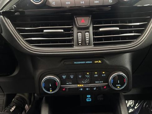 Used 2023 Ford Escape Active AWD/4WD image 16